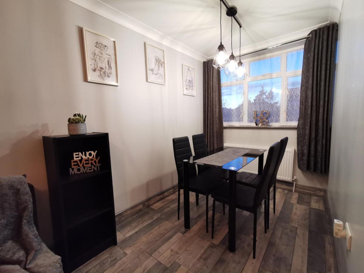 Palaz 2 - 2 Bedroom Flat Edmonton Dış mekan fotoğraf