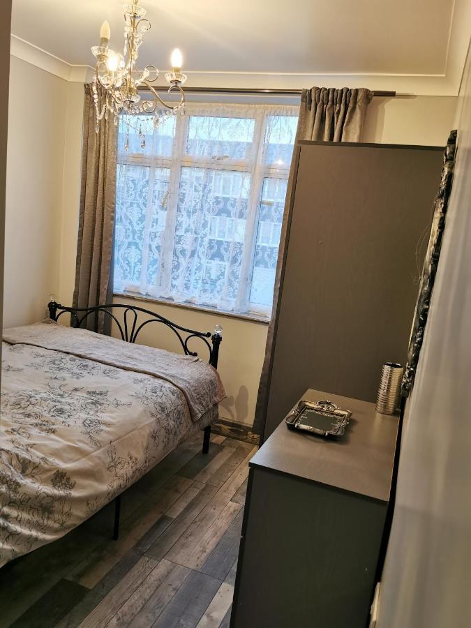 Palaz 2 - 2 Bedroom Flat Edmonton Dış mekan fotoğraf