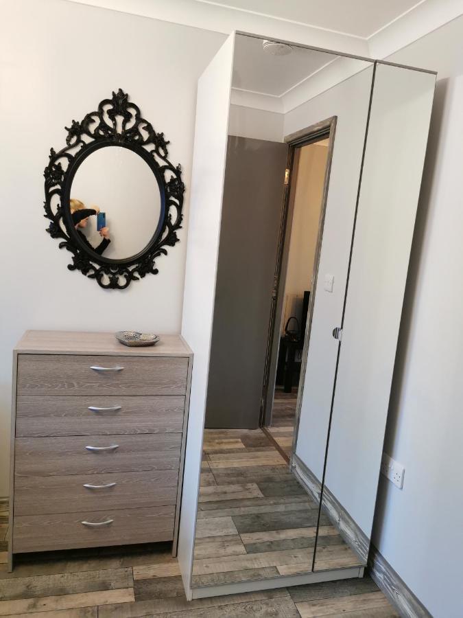Palaz 2 - 2 Bedroom Flat Edmonton Dış mekan fotoğraf